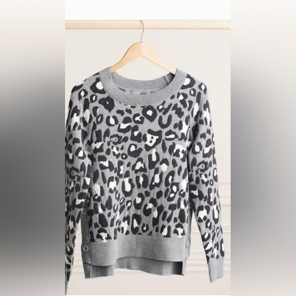 Stella & Dot, Leopard Print Button‎ Side Sweater, Grey/Black/Cream, Size L, NWT! - Picture 1 of 11